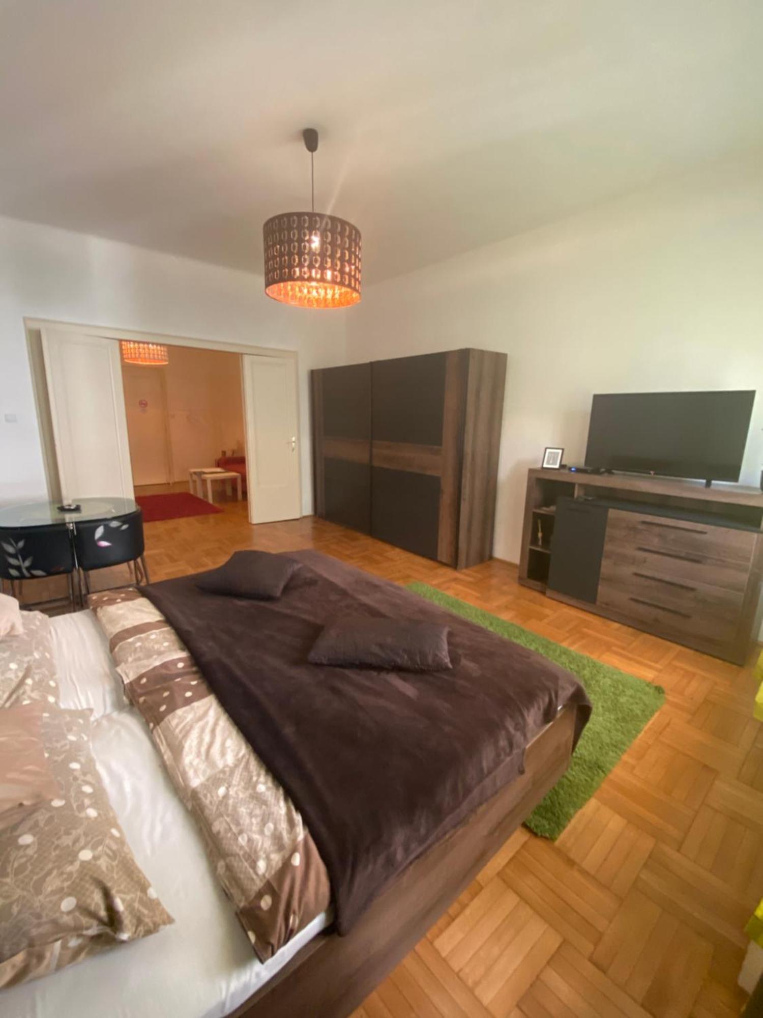 Come & Stay Apartments And Rooms City Center Budapest Luaran gambar