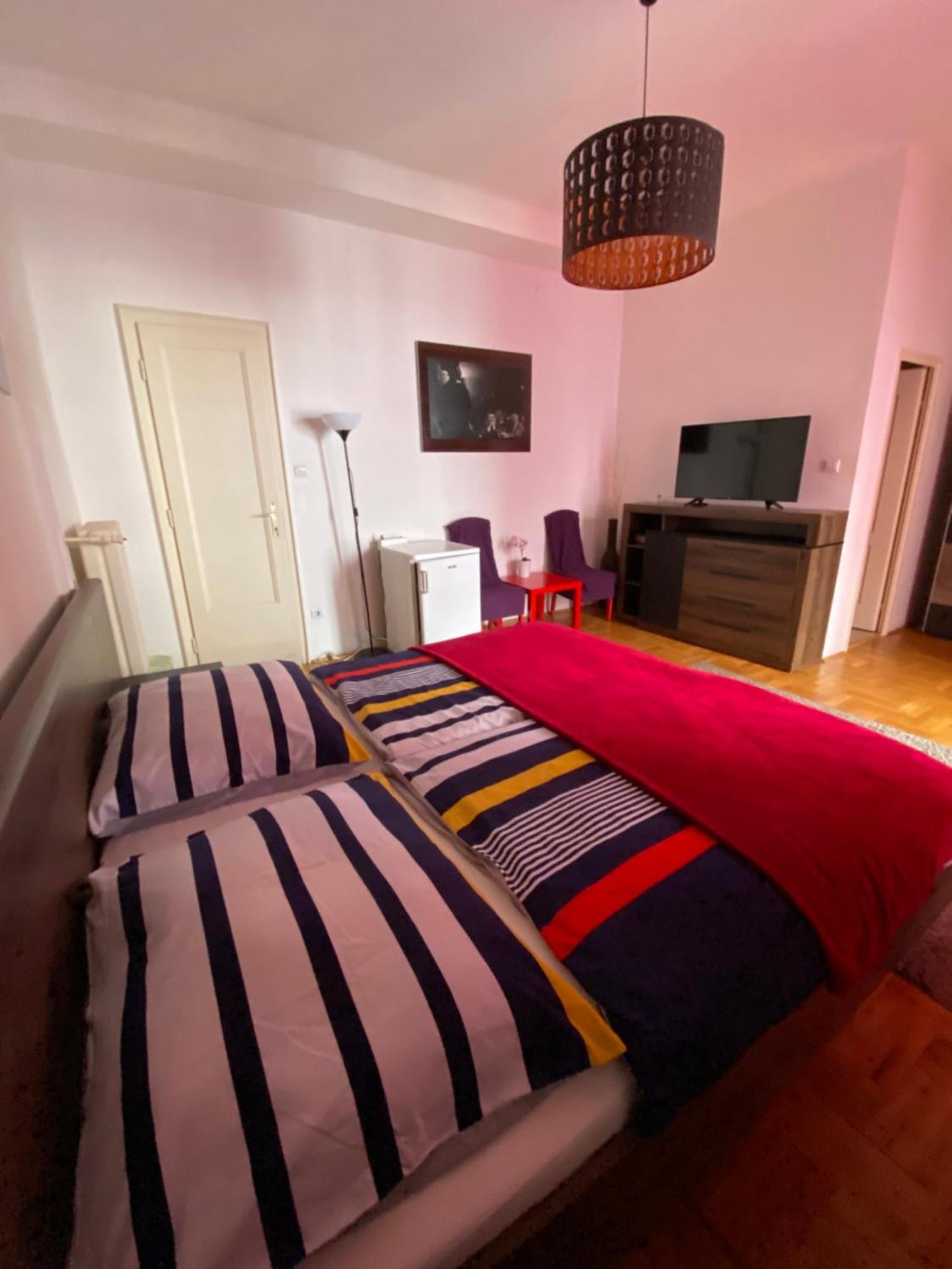 Come & Stay Apartments And Rooms City Center Budapest Luaran gambar